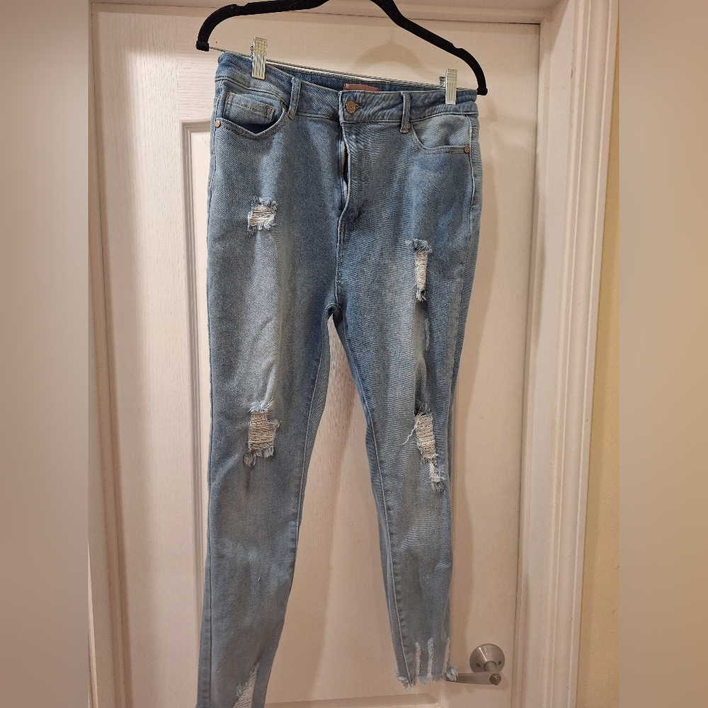Distressed Blue Juniors Jeans Bamboo Custom Denin Size 13
